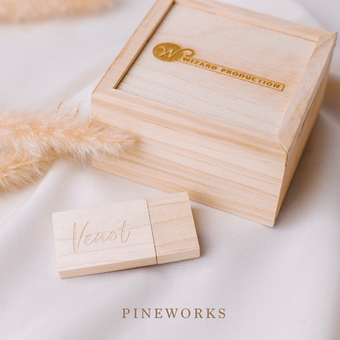 Maple Wooden USB Flash Drive & Square Box