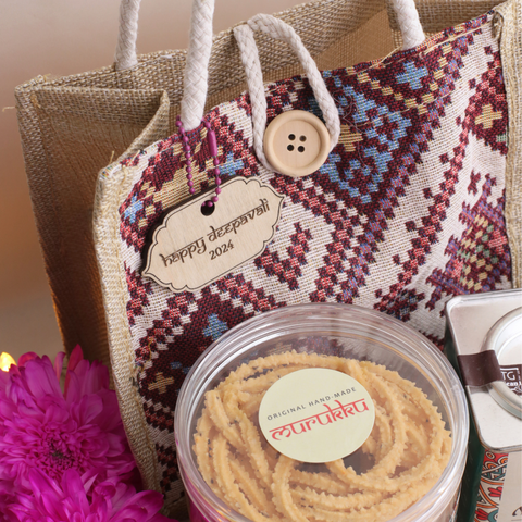 Deepavali Gift 2 - Murukku, Masala Tea & Scented Candle